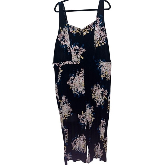 Maurices Black Floral Wide Leg Jumpsuit Smocked Bodice Sleeveless  Plus Sz 2 2x - Picture 2 of 5